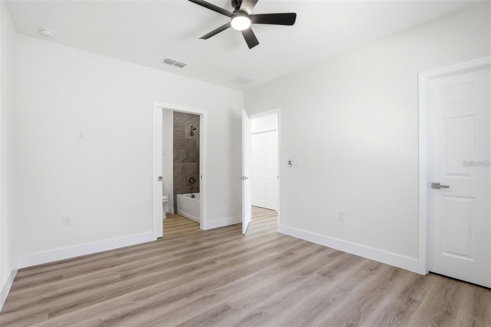 Single Family Residence at 1328 MARSHALL DR, LEESBURG, photo 17 of 24