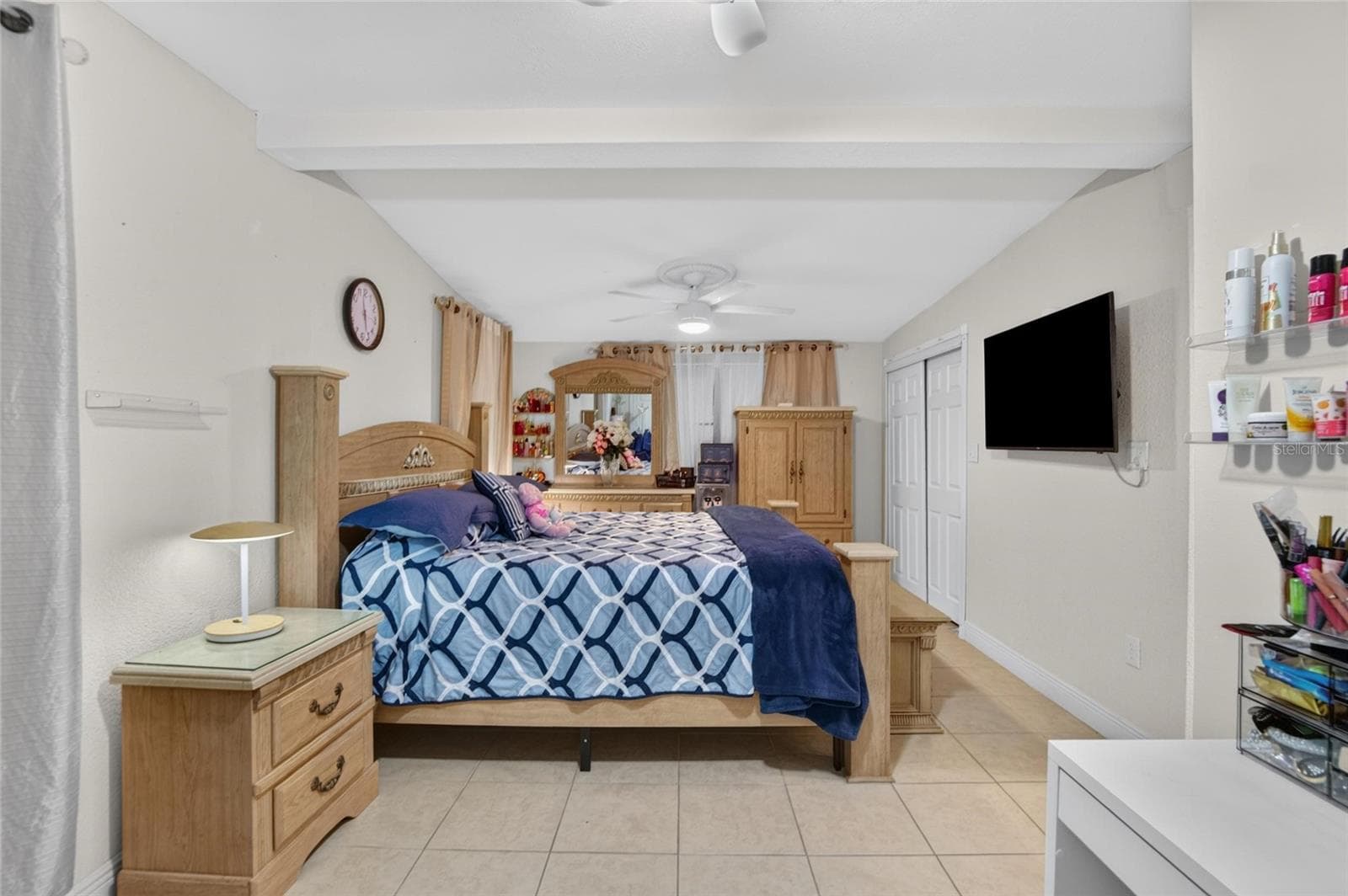 Spacious Primary Bedroom with two built-in closets - 1727 WAIKIKI WAY, TAMPA