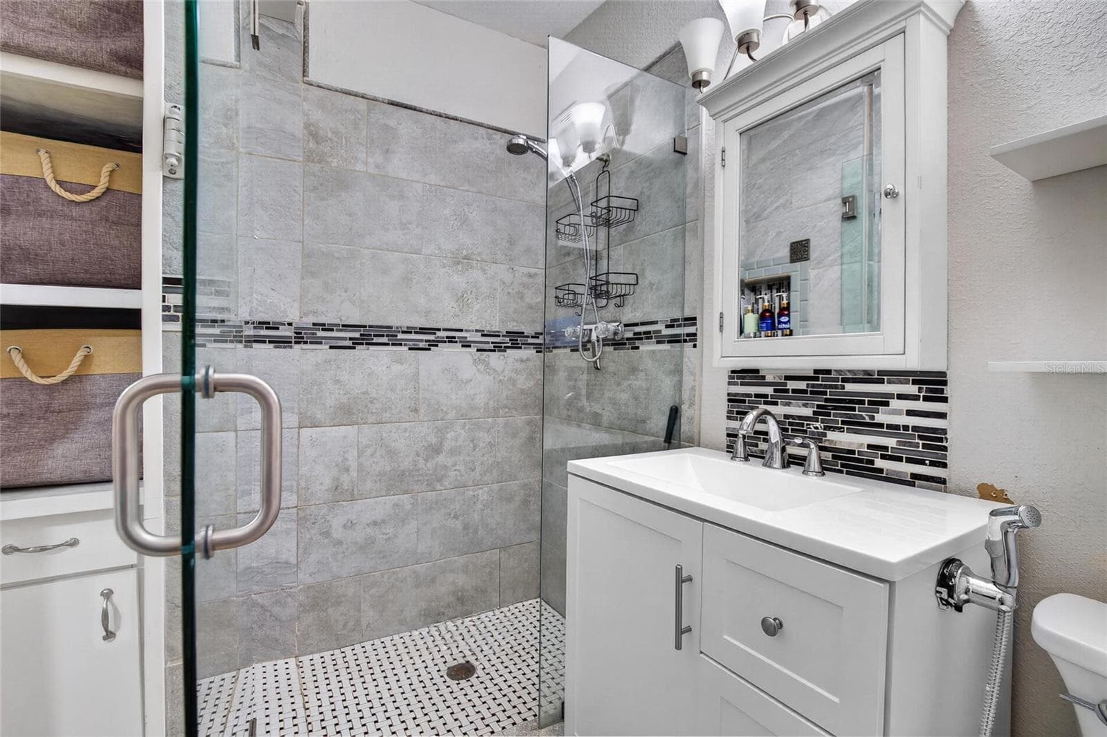 Primary Bathroom - 1727 WAIKIKI WAY, TAMPA
