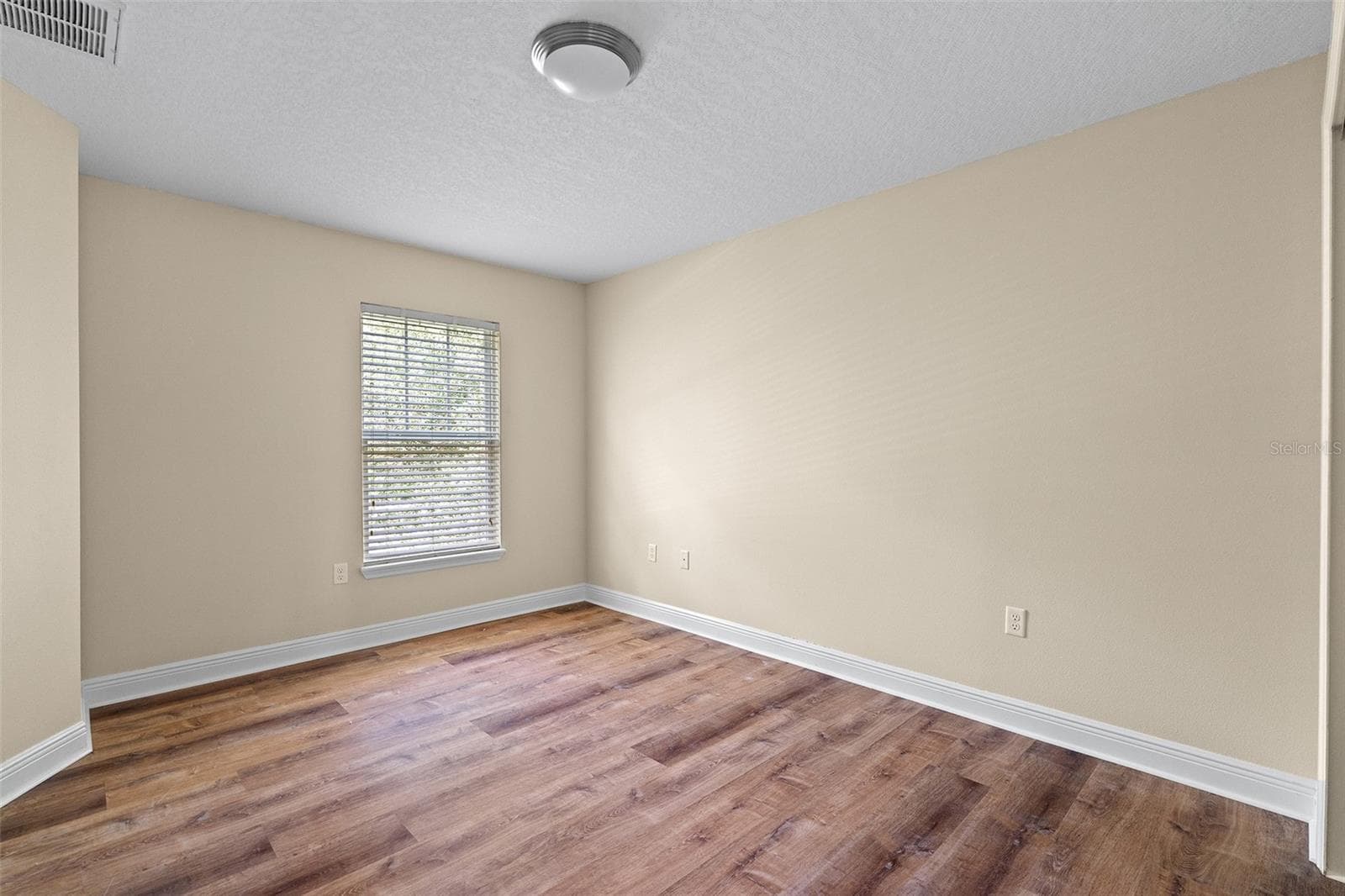 Single Family Residence at 3353 SCHOOLHOUSE RD, ST CLOUD, photo 27 of 65