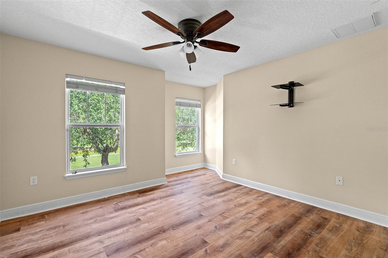 Single Family Residence at 3353 SCHOOLHOUSE RD, ST CLOUD, photo 28 of 65