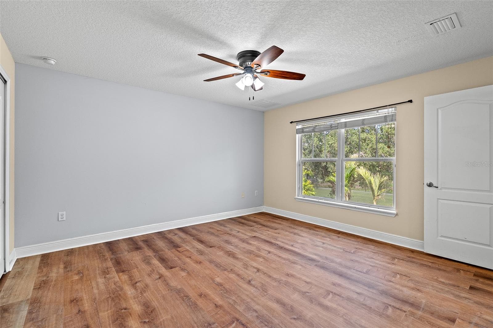 Single Family Residence at 3353 SCHOOLHOUSE RD, ST CLOUD, photo 30 of 65