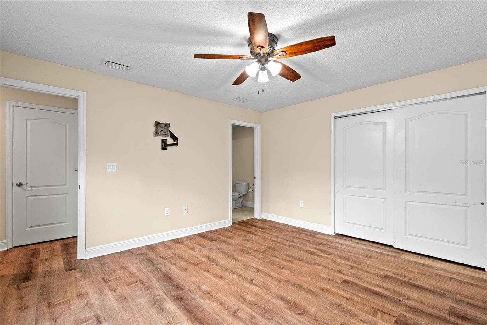 Single Family Residence at 3353 SCHOOLHOUSE RD, ST CLOUD, photo 31 of 65