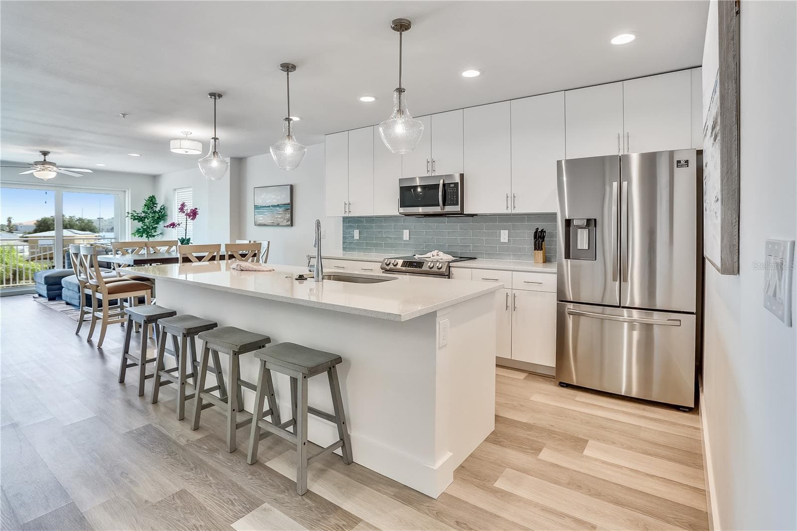 Condominium at 15305 1ST ST E #305, MADEIRA BEACH, photo 6 of 34