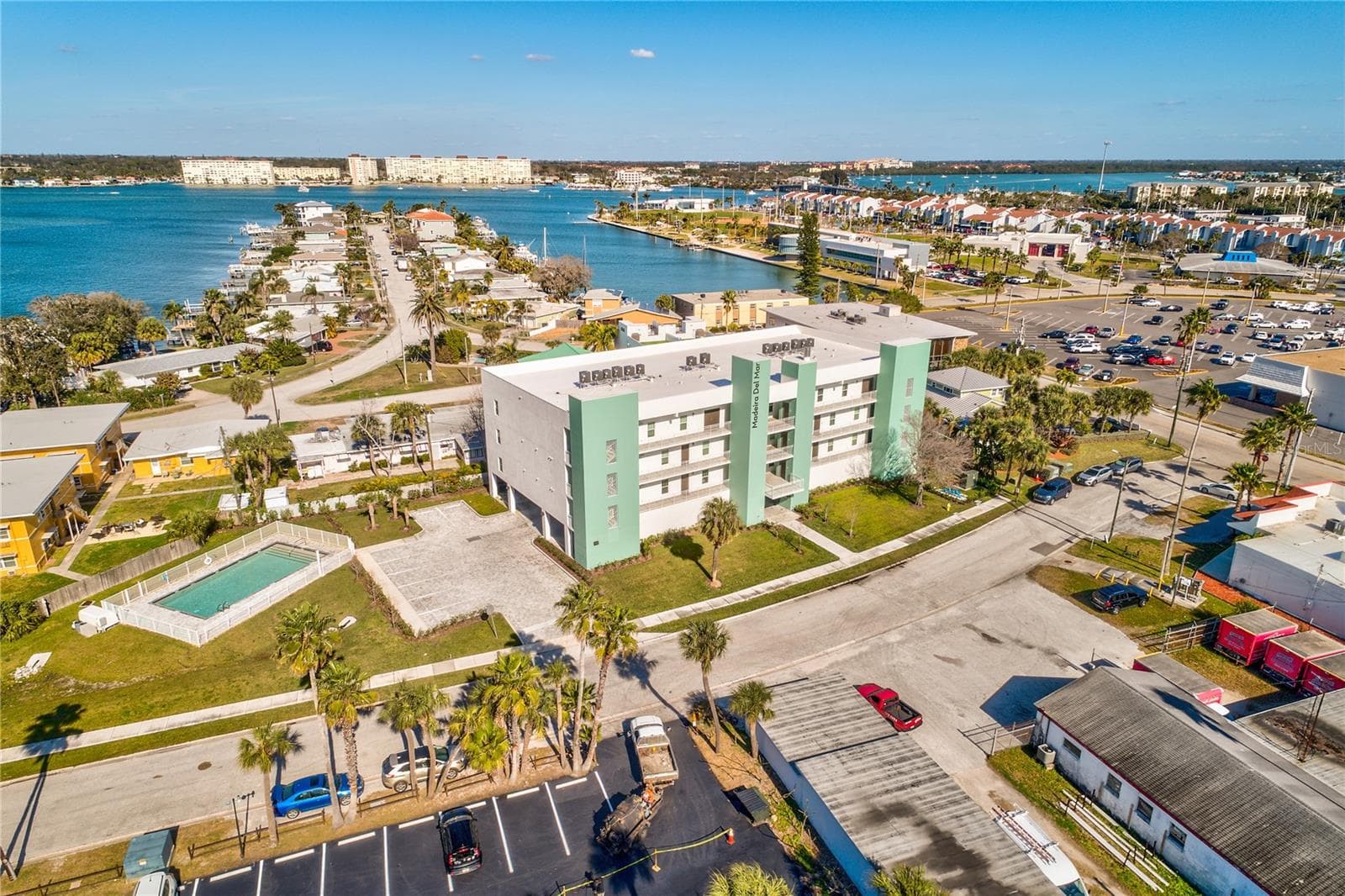 Condominium at 15305 1ST ST E #305, MADEIRA BEACH, photo 27 of 34