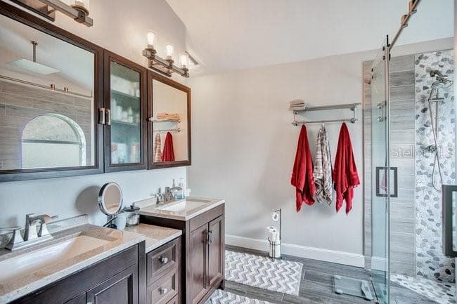 PRIMARY BATHROOM - 650 REGINA LN, LAKE MARY