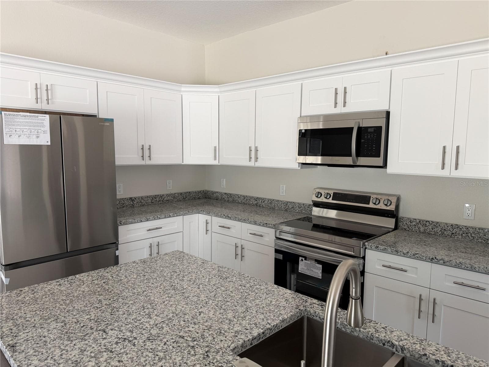 Single Family Residence at 34281 MANUEL ST, WEBSTER, photo 6 of 20