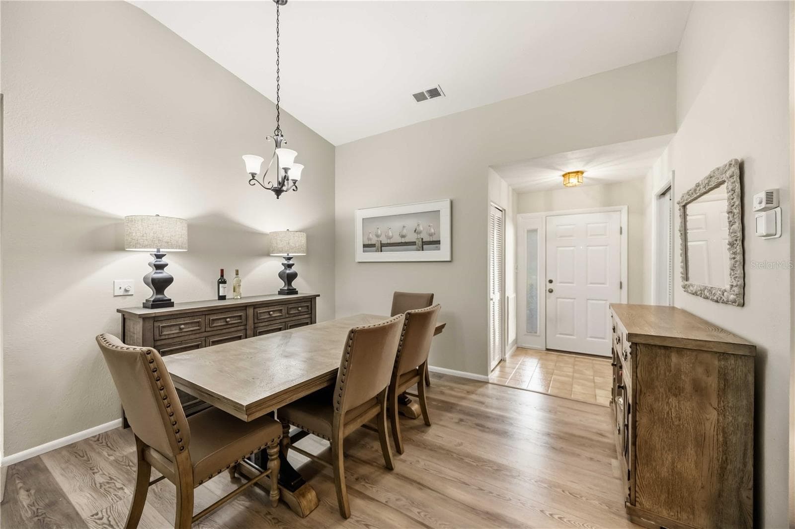 Front Entry leading into dining area - 680 LINDEN DR, ENGLEWOOD