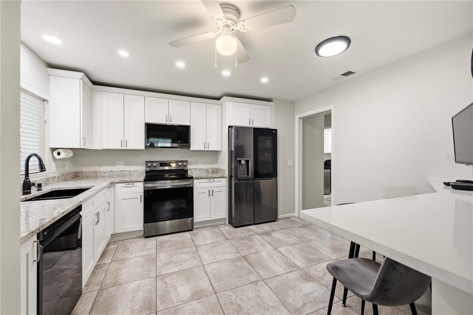 Villa at 680 LINDEN DR, ENGLEWOOD, photo 20 of 47