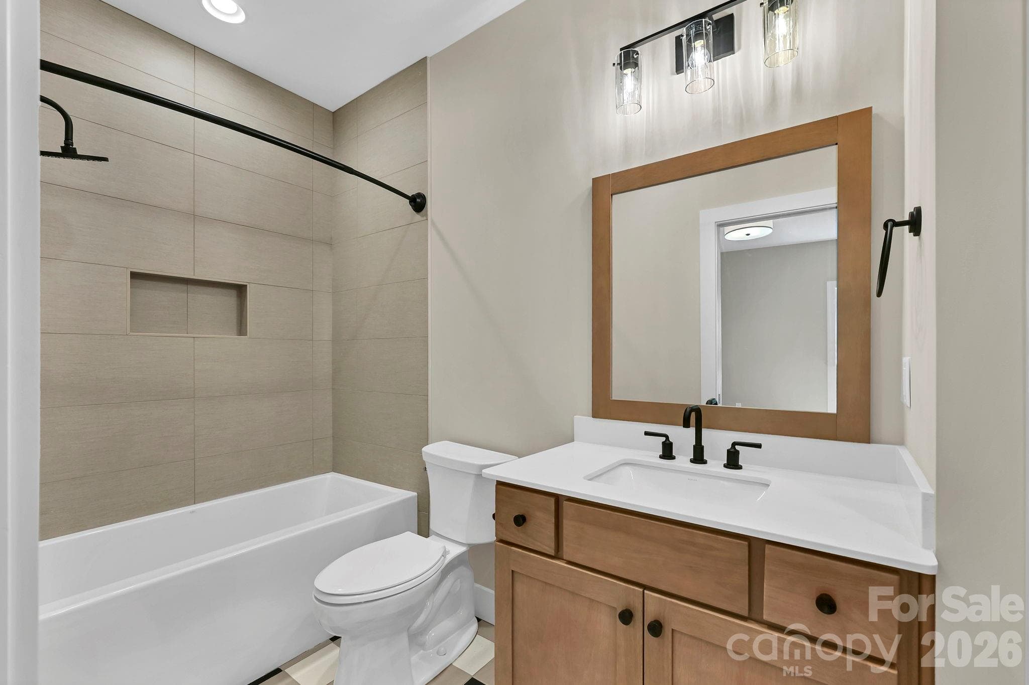 Main Level Guest Bath - 34 Mountain View Road, Asheville