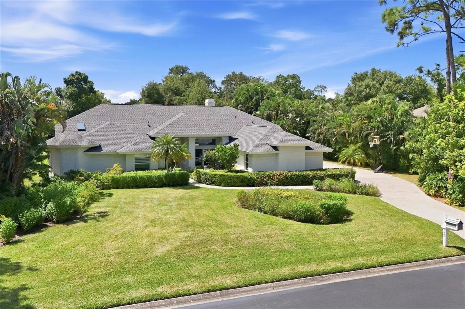 Single Family Residence at 5006 COCO PLUM WAY, SARASOTA, photo 2 of 57