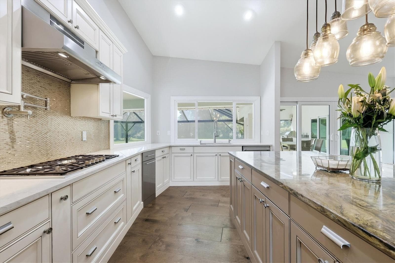 Single Family Residence at 5006 COCO PLUM WAY, SARASOTA, photo 18 of 57
