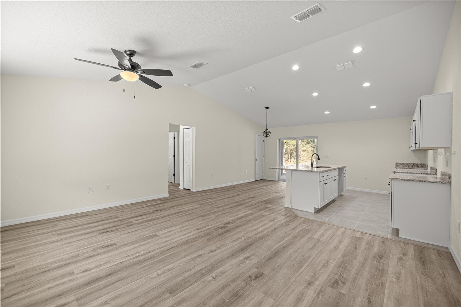 Single Family Residence at 40 BAY DR, OCKLAWAHA, photo 2 of 12