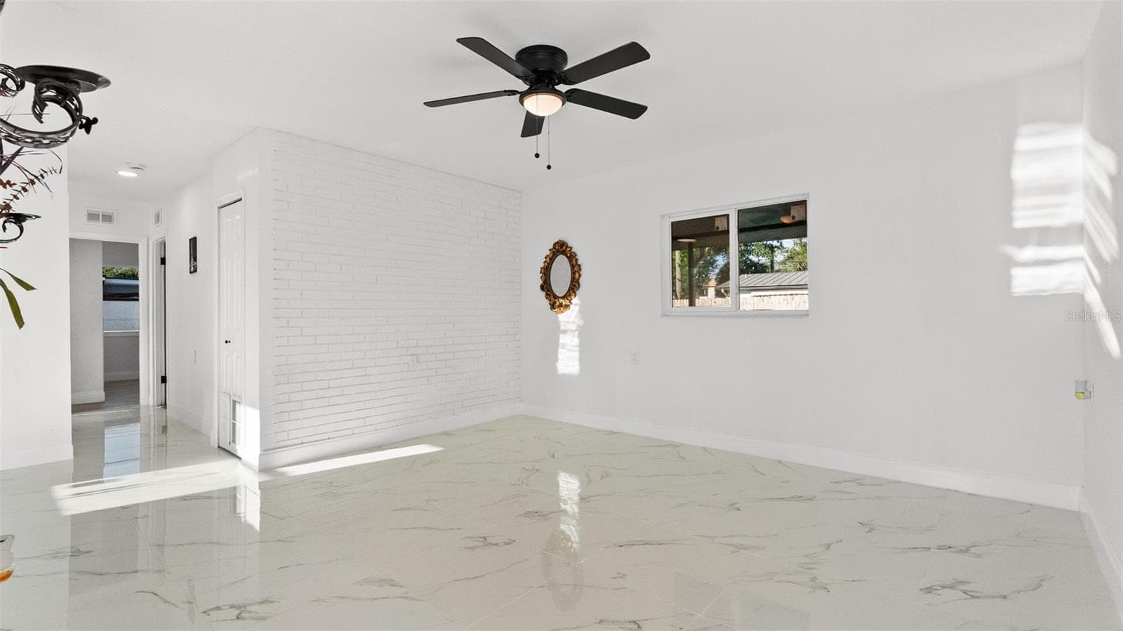 Single Family Residence at 310 COUNTRY CLUB DR, OLDSMAR, photo 11 of 44