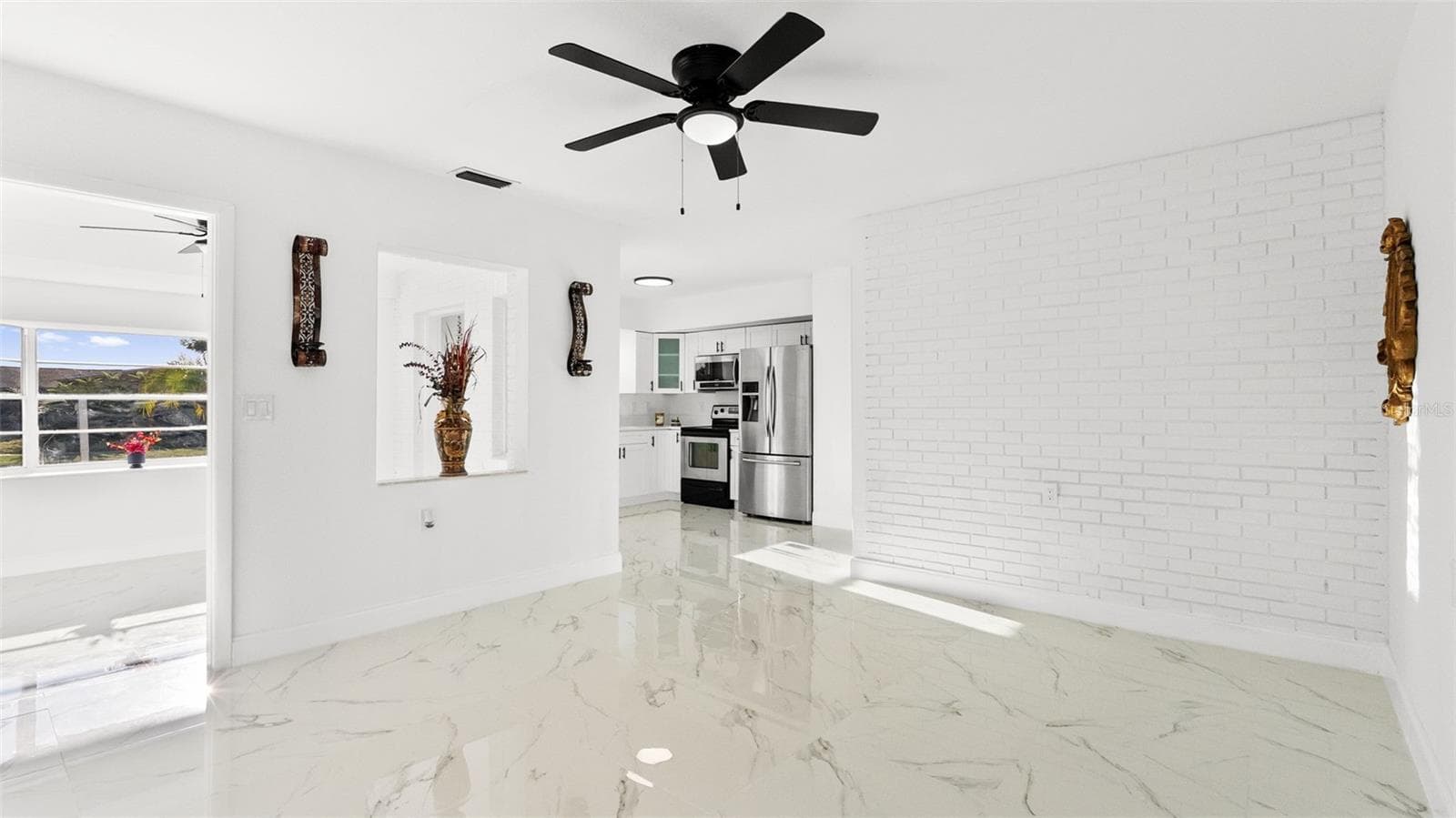 Single Family Residence at 310 COUNTRY CLUB DR, OLDSMAR, photo 12 of 44