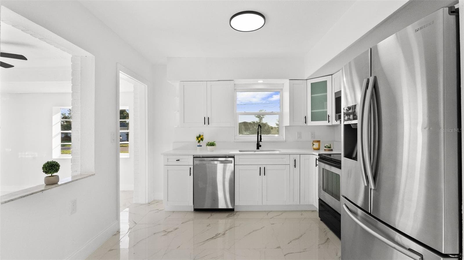 Single Family Residence at 310 COUNTRY CLUB DR, OLDSMAR, photo 14 of 44