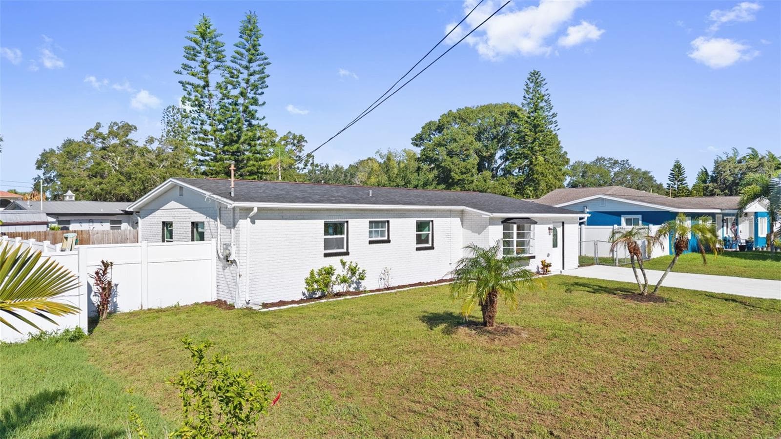 Single Family Residence at 310 COUNTRY CLUB DR, OLDSMAR, photo 35 of 44