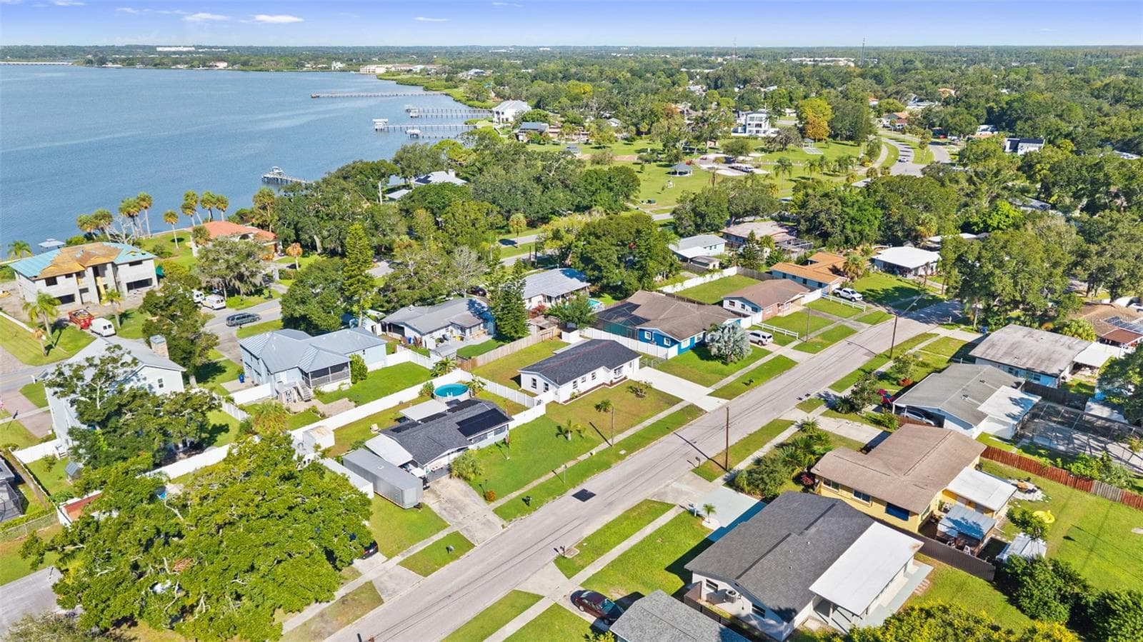Single Family Residence at 310 COUNTRY CLUB DR, OLDSMAR, photo 44 of 44