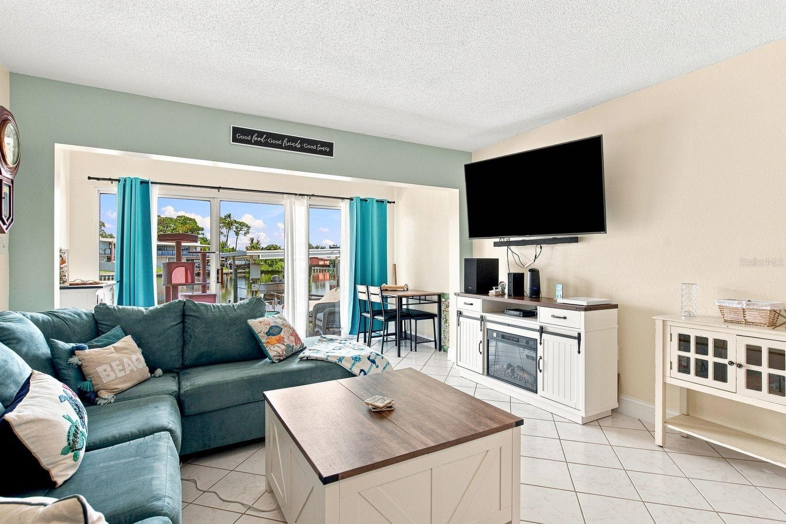 Condominium at 593 WESTWINDS DR #593, PALM HARBOR, photo 4 of 39
