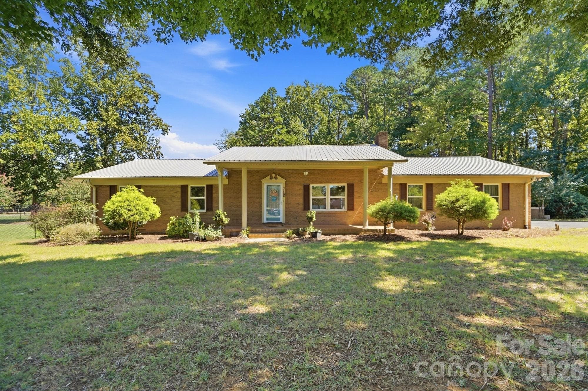 Single Family Residence at 710 Frontier Circle, China Grove, photo 2 of 33