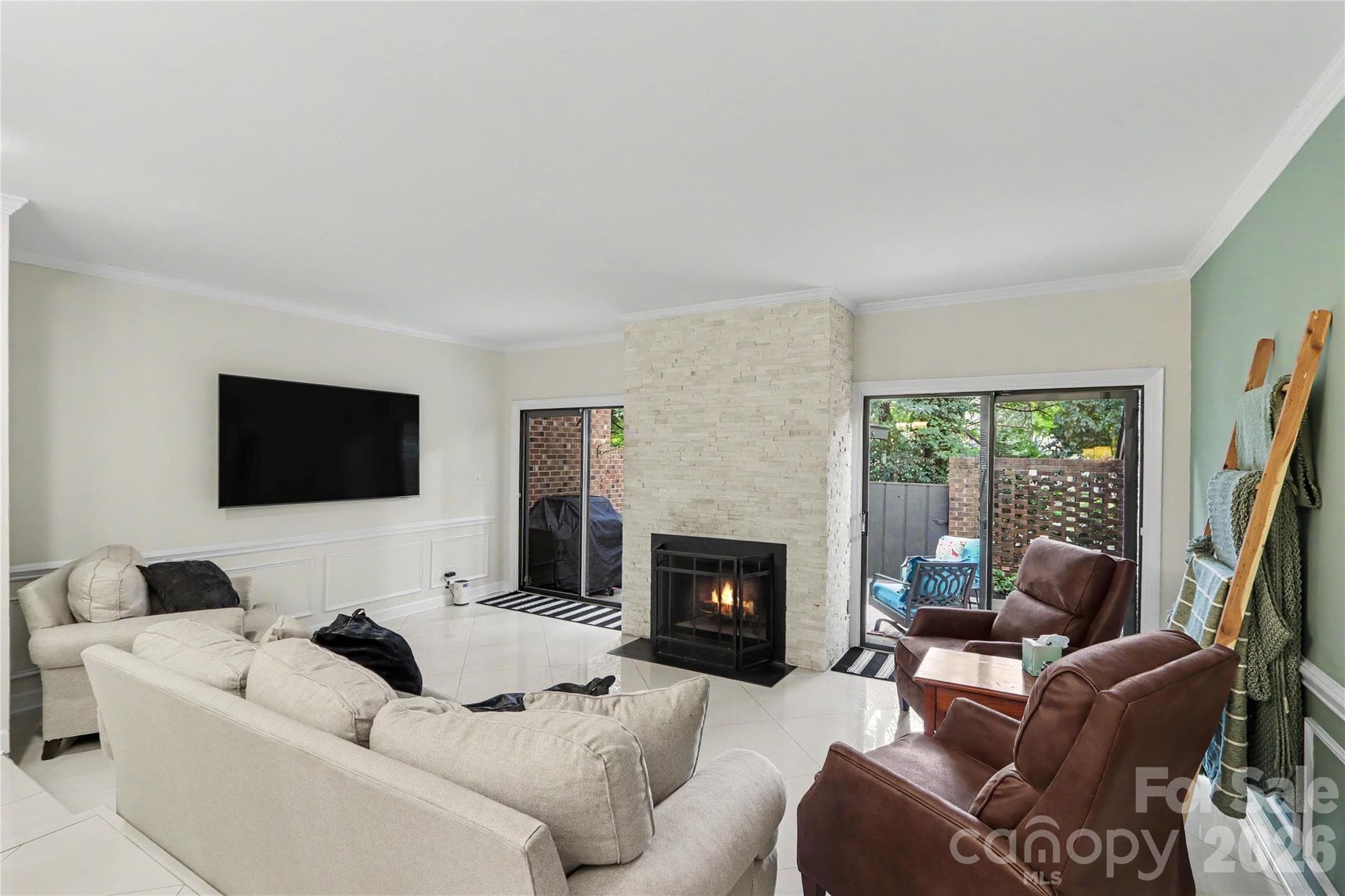 Livingroom - 5811 Sharon Road, Charlotte