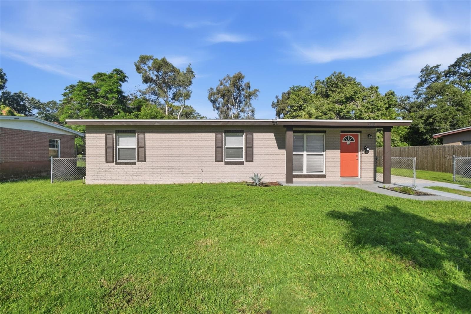 Single Family Residence at 4359 NEPTUNE DR SE, ST PETERSBURG, photo 4 of 49