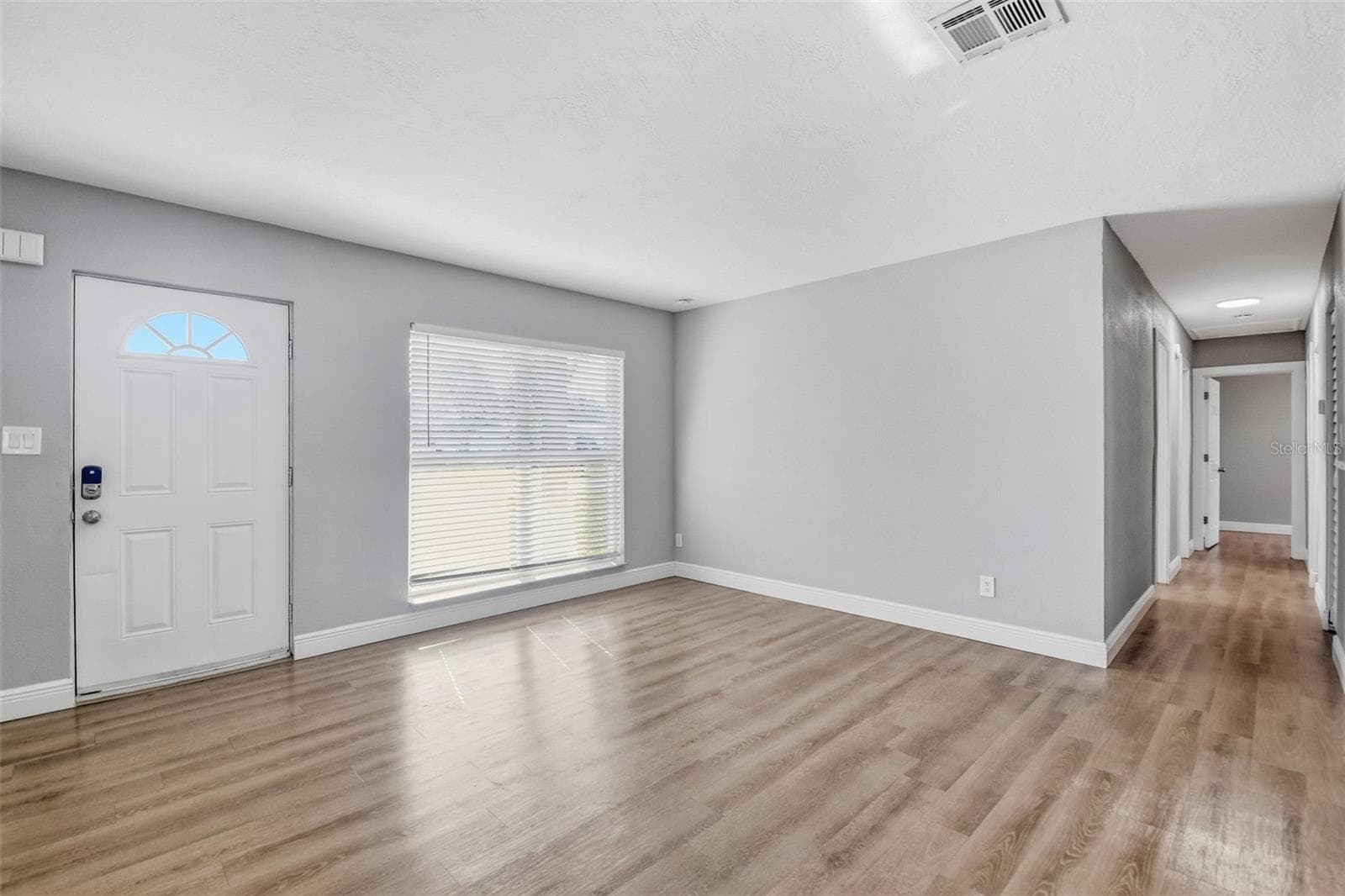 Single Family Residence at 4359 NEPTUNE DR SE, ST PETERSBURG, photo 10 of 49
