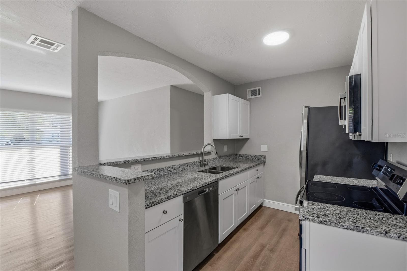 Single Family Residence at 4359 NEPTUNE DR SE, ST PETERSBURG, photo 18 of 49