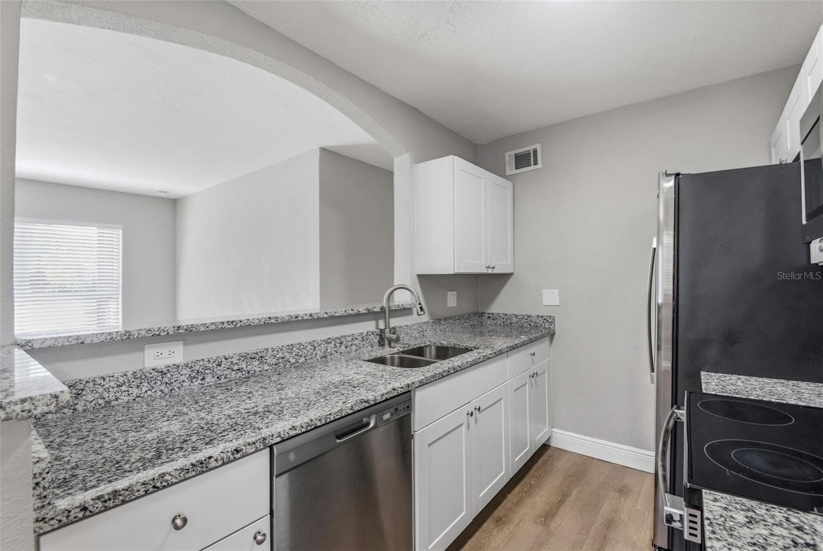Single Family Residence at 4359 NEPTUNE DR SE, ST PETERSBURG, photo 19 of 49