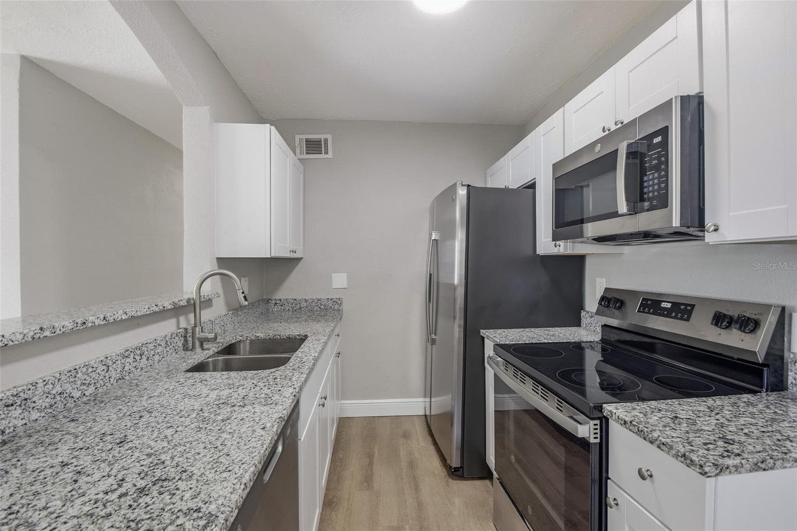 Single Family Residence at 4359 NEPTUNE DR SE, ST PETERSBURG, photo 20 of 49