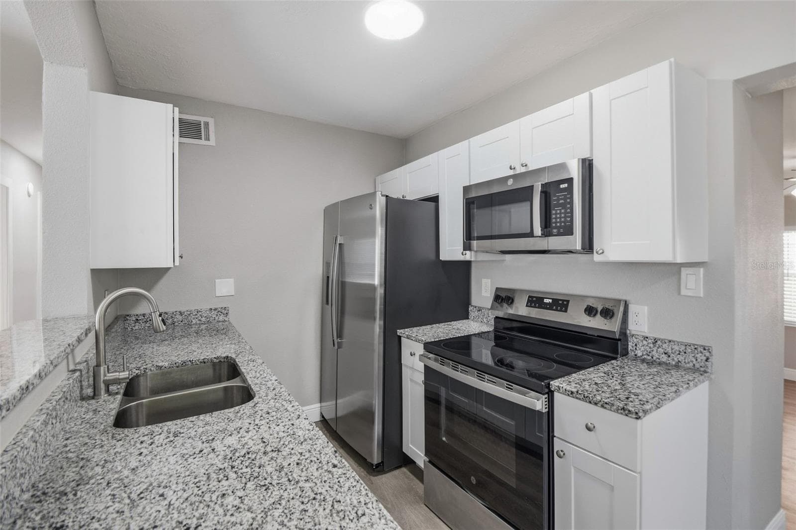 Single Family Residence at 4359 NEPTUNE DR SE, ST PETERSBURG, photo 21 of 49