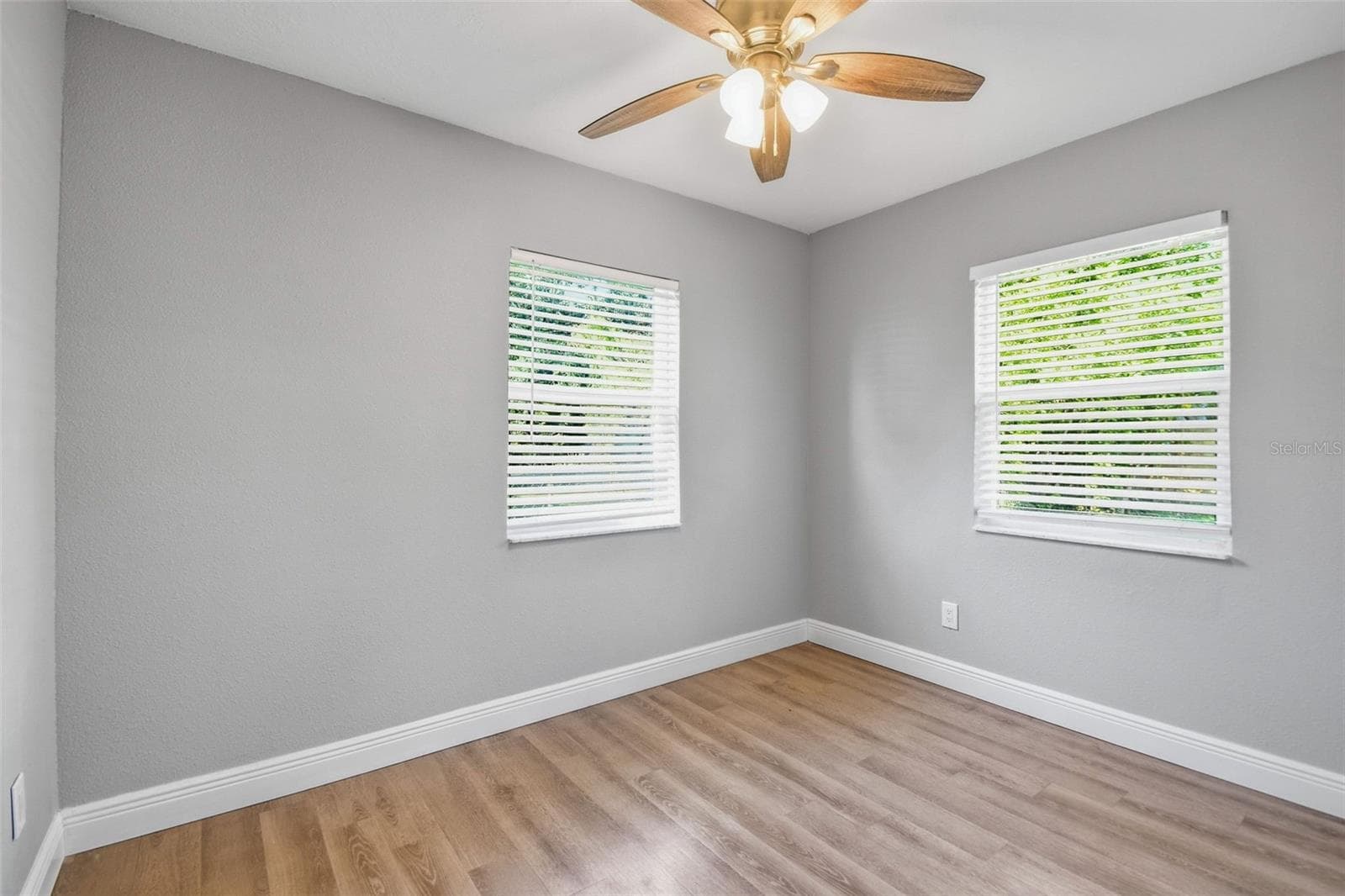 Single Family Residence at 4359 NEPTUNE DR SE, ST PETERSBURG, photo 24 of 49