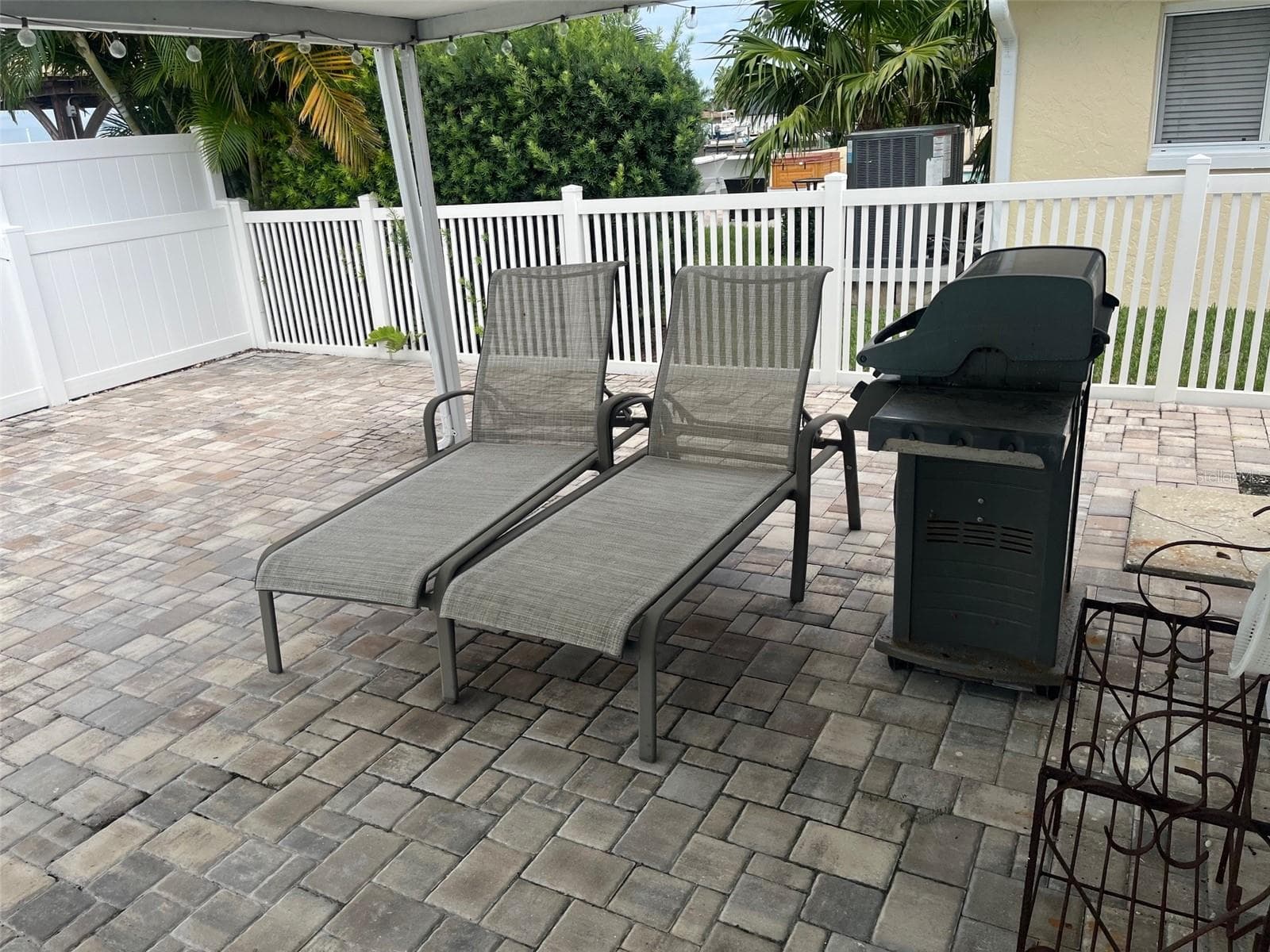 Outdoor Entertainment - 601 64TH AVE, ST PETE BEACH