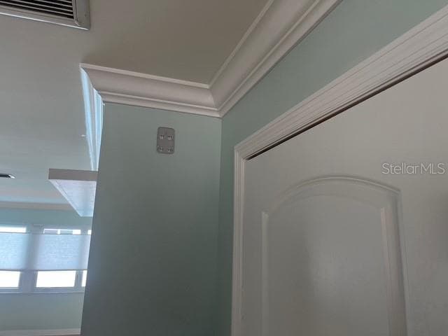 Crown Molding - 601 64TH AVE, ST PETE BEACH