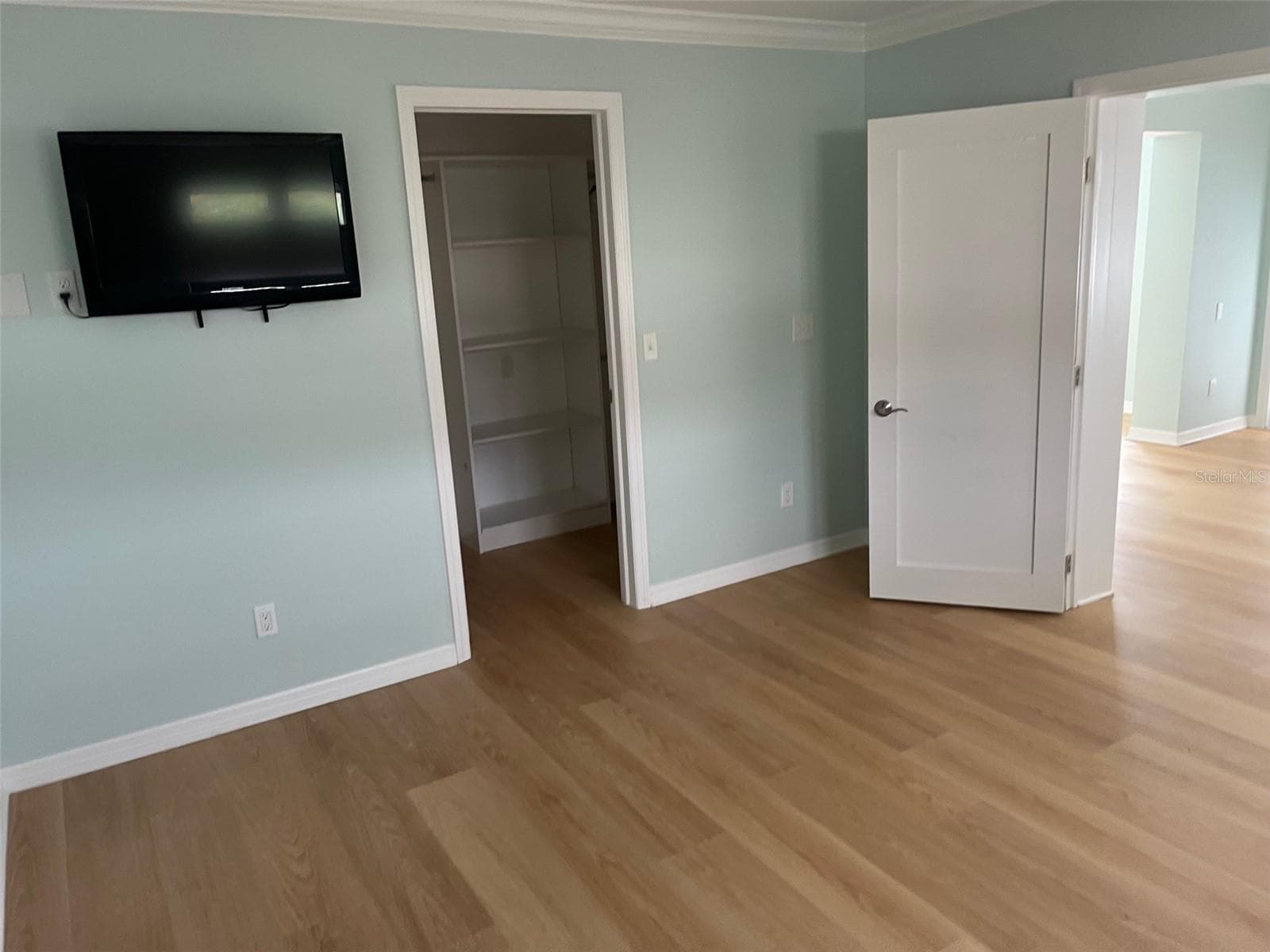 Walk in Closet - 601 64TH AVE, ST PETE BEACH