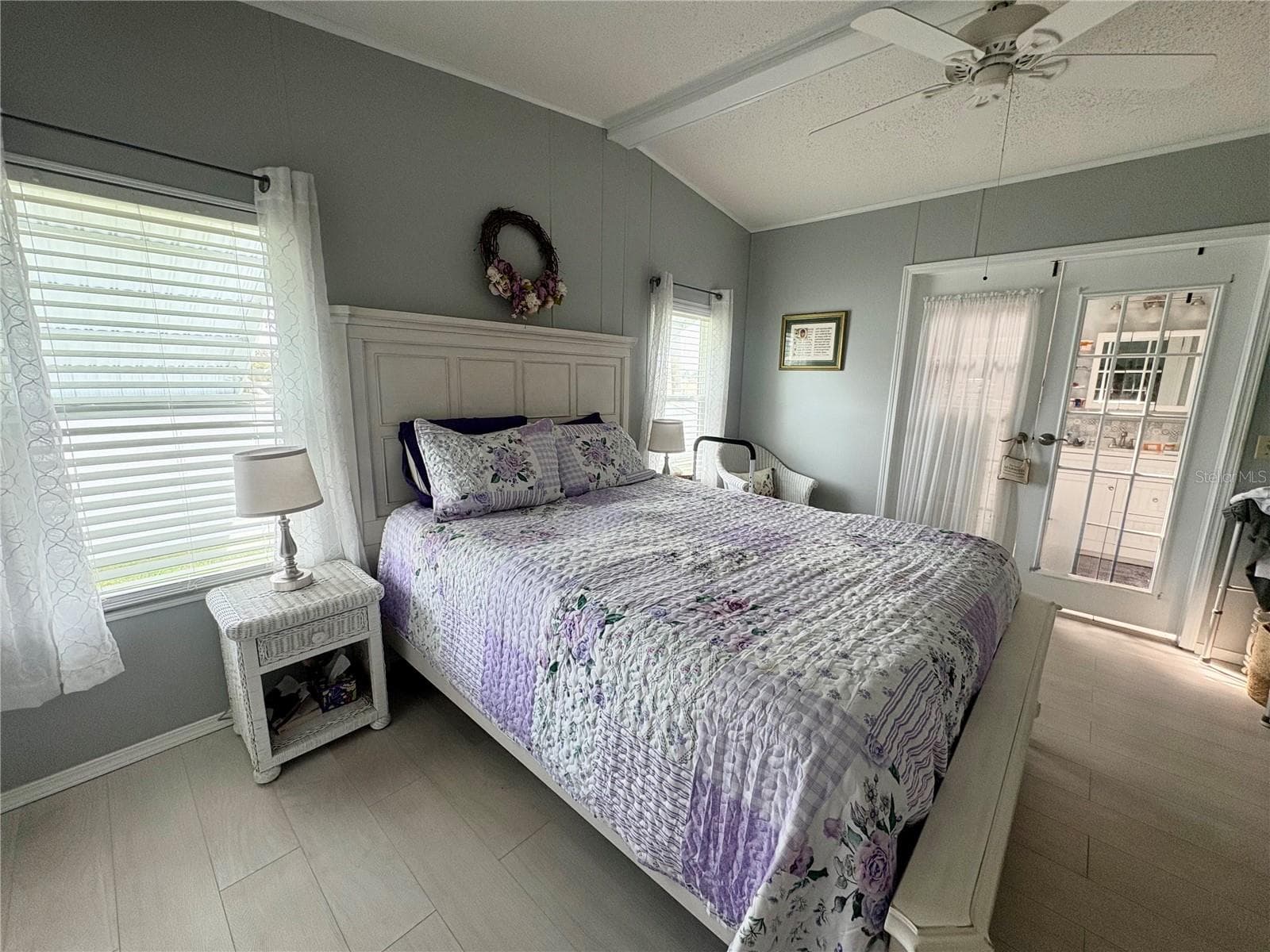 Manufactured Home at 37530 POCO AVE, ZEPHYRHILLS, photo 13 of 40
