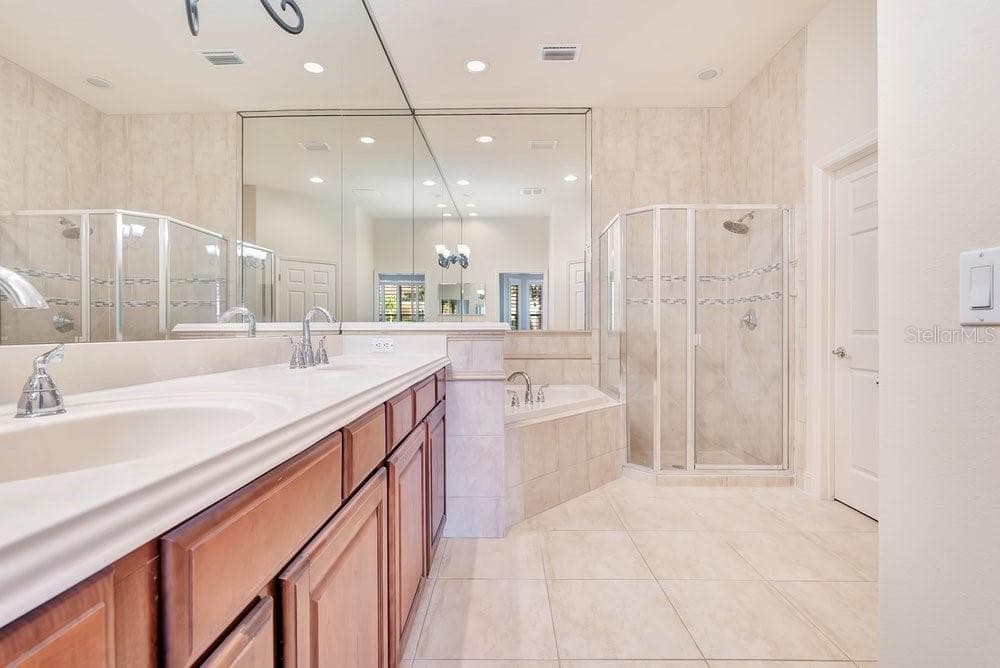 Condominium at 8766 THE ESPLANADE #24, ORLANDO, photo 20 of 68
