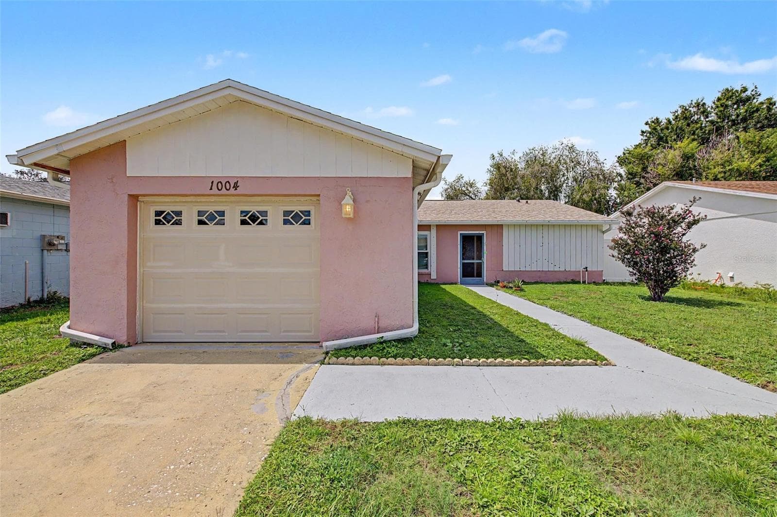 Single Family Residence at 1004 COOLWOOD PL, BRANDON, photo 2 of 44