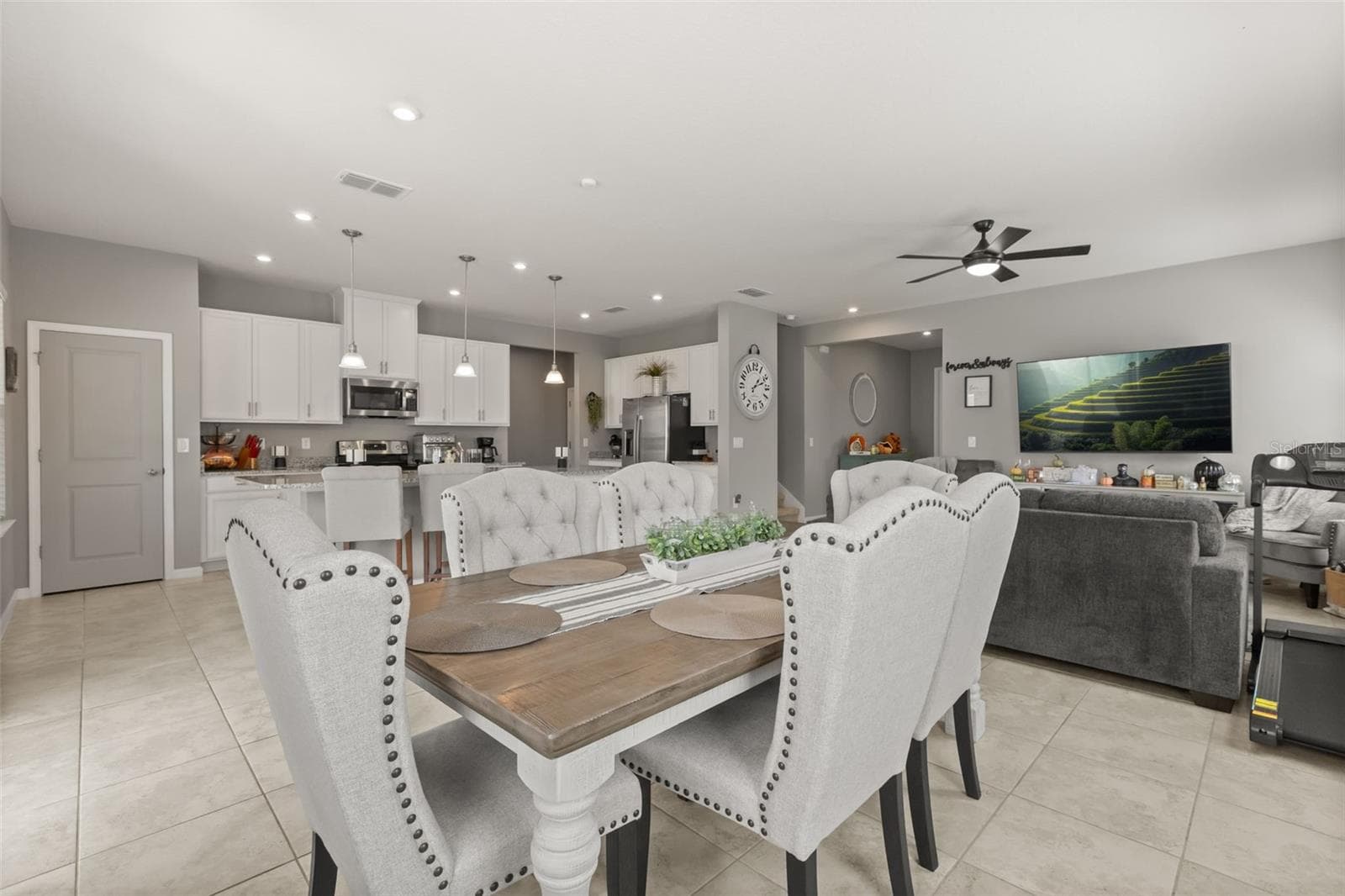 Dining room area. - 1596 EUCALYPTUS WAY, DAVENPORT
