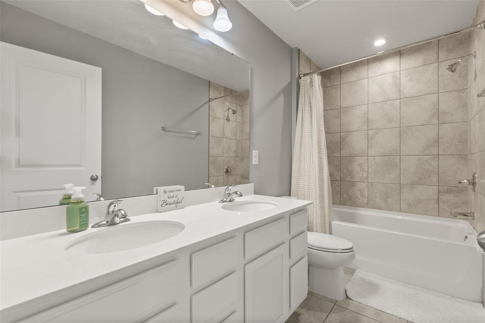Common bath second floor. - 1596 EUCALYPTUS WAY, DAVENPORT