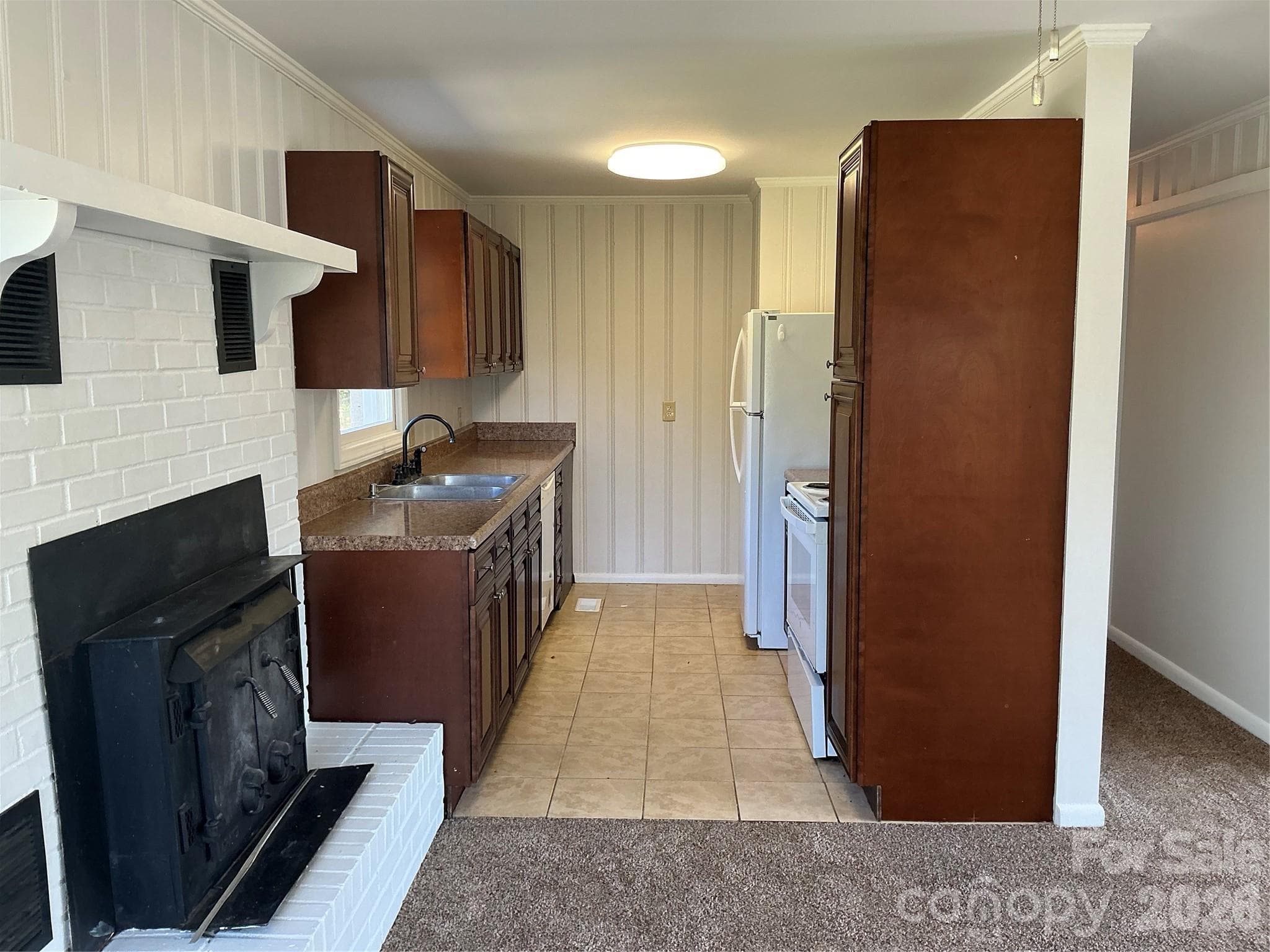 Single Family Residence at 3039 Hands Mill Highway, York, photo 12 of 21