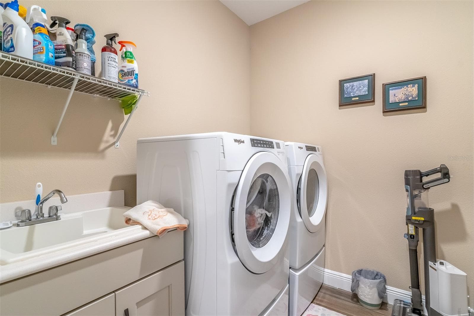 Utility Sink in Laundry Room - 8149 SW 96TH TERRACE RD, OCALA