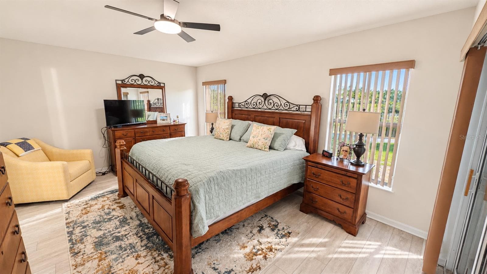 Single Family Residence at 4925 PORTSMOUTH ST, TAVARES, photo 11 of 26