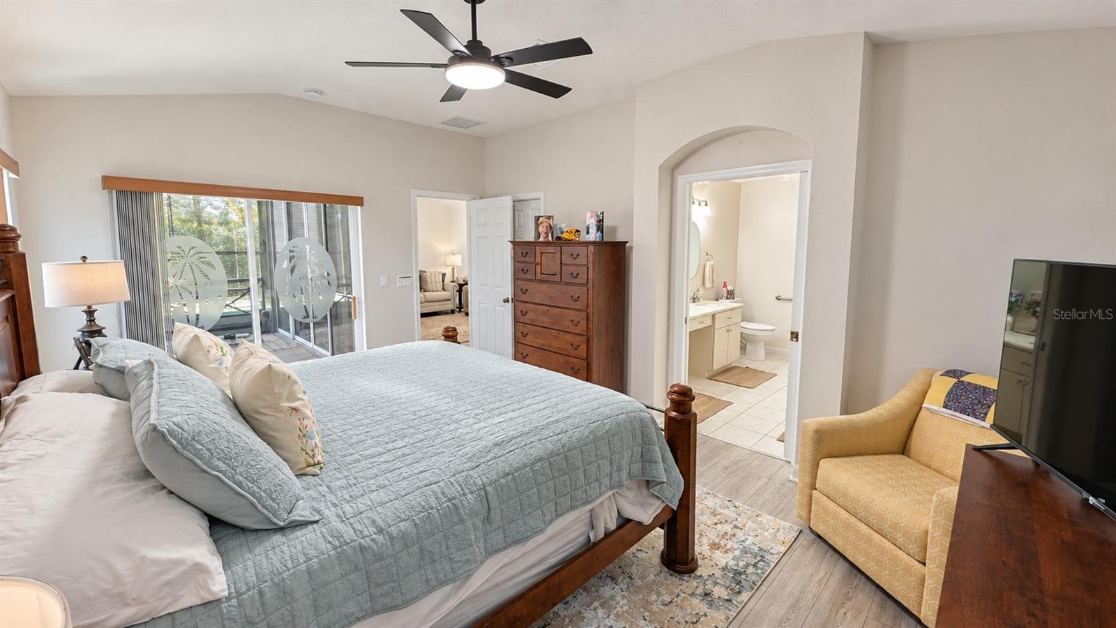 Single Family Residence at 4925 PORTSMOUTH ST, TAVARES, photo 12 of 26