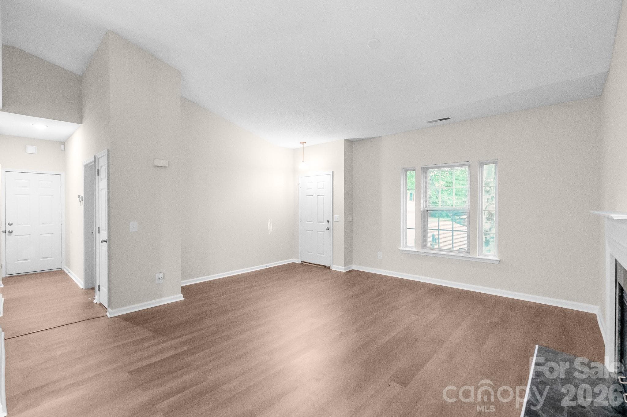 Single Family Residence at 5322 Chinemist Court, Charlotte, photo 4 of 44