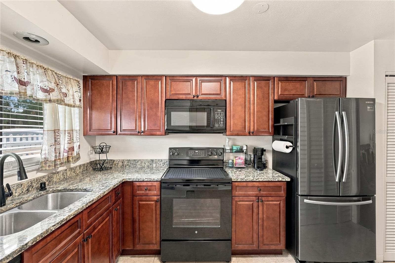 Condominium at 4631 N PINE HILLS RD #110, ORLANDO, photo 22 of 35