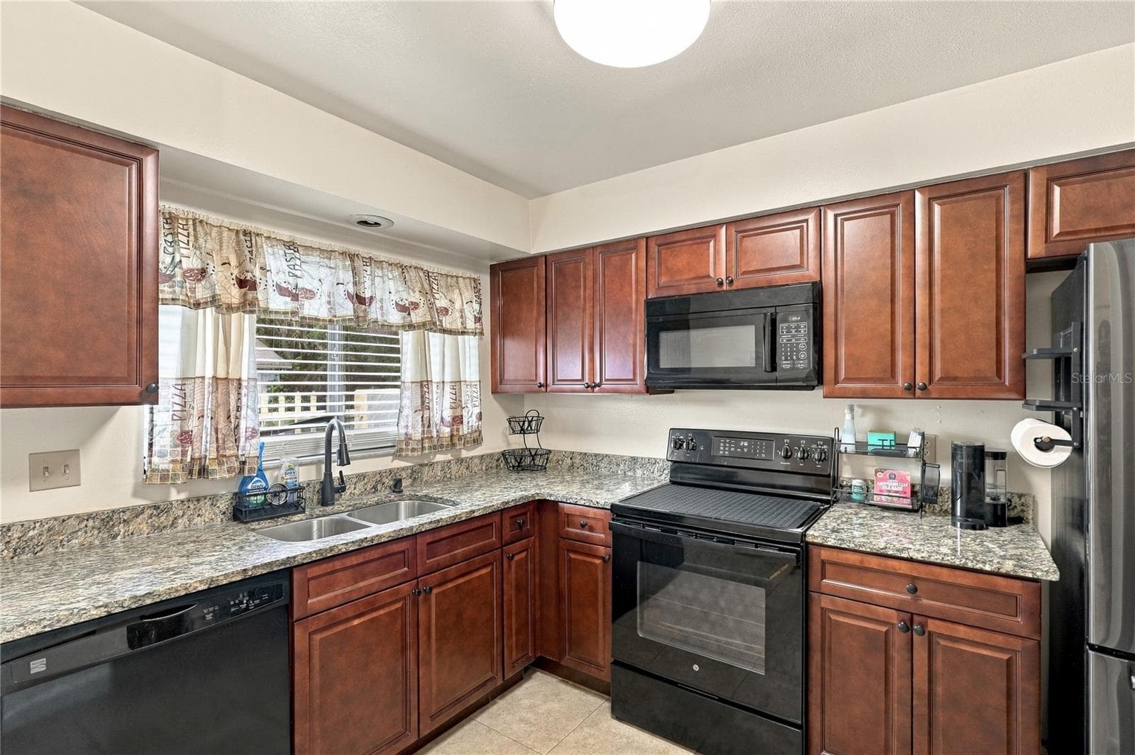 Condominium at 4631 N PINE HILLS RD #110, ORLANDO, photo 23 of 35