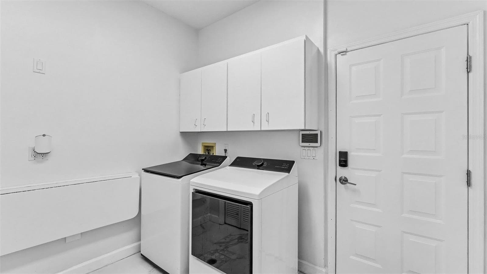 Inside Laundry Room - door leads out to garage - 3417 BARLEY CT, LAKELAND