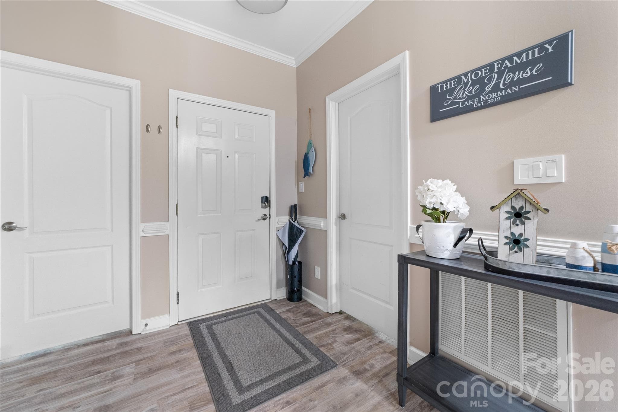 Condominium at 18619 Harborside Drive, Cornelius, photo 2 of 42