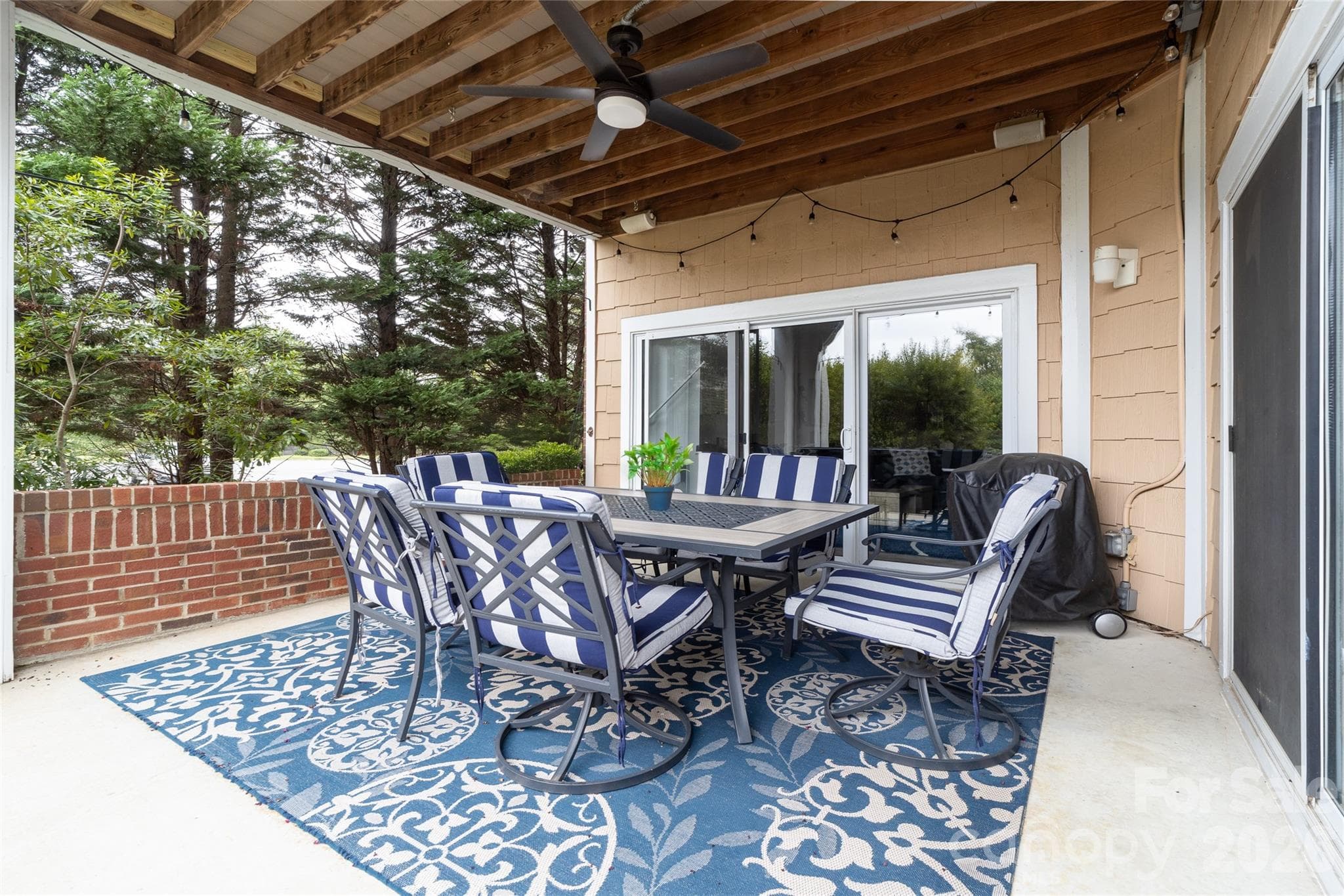 Condominium at 18619 Harborside Drive, Cornelius, photo 27 of 42